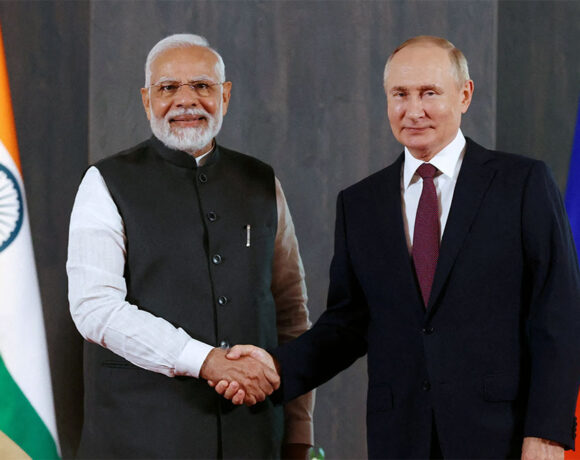 Trump Tariff, ट्रंप के दबाव में रूस ने भारत को दिया बड़ा फायदा, तेल पर बढ़ाई छूट