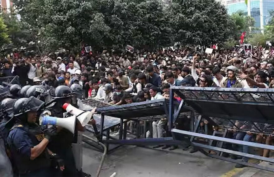 नेपाल में Gen-Z का उग्र प्रदर्शन, 18 की मौत, सेना तैनात, जानिए अब तक के बड़े अपडेट