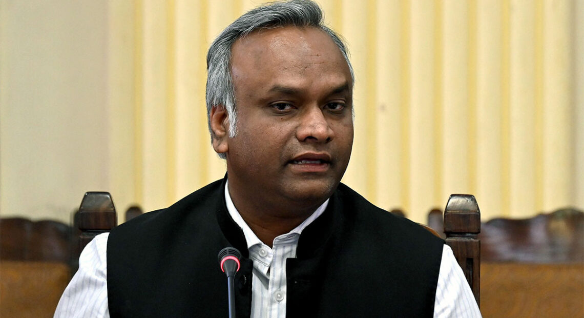 कर्नाटक सरकार का बड़ा प्रस्ताव: 'ईवीएम-वीवीपैट की न्यायिक निगरानी में पारदर्शी जांच को तैयार' – प्रियांक खरगे