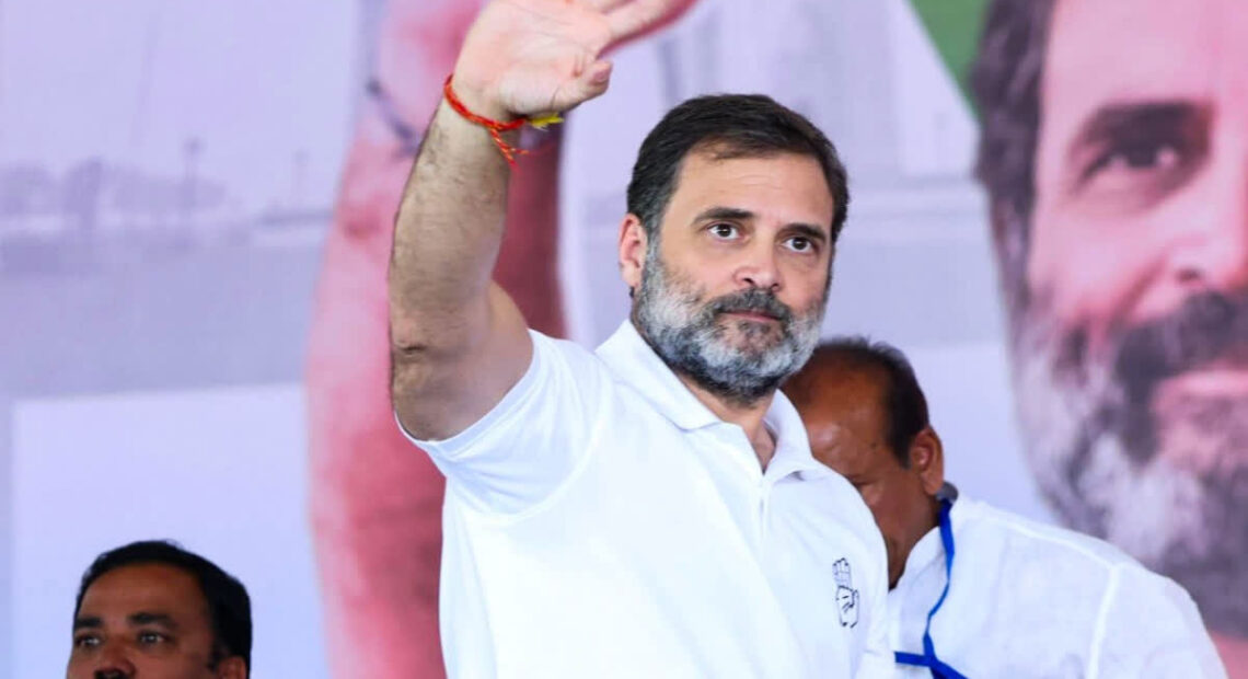 राहुल गांधी का रायबरेली दौरा: ‘वोट चोर, गद्दी छोड़’ नारे से साधा निशाना, कार्यकर्ताओं में दिखा उत्साह