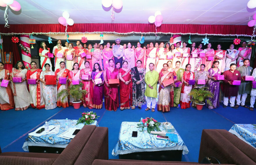 शिक्षक दिवस 2025: अवध कॉलेजिएट में धूमधाम से हुआ आयोजन, शिक्षकों को मिला विशेष सम्मान