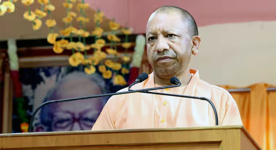 गोरखपुर में बोले सीएम योगी, “कर्ता के प्रति कृतज्ञता का भाव सनातन का पहला संस्कार”