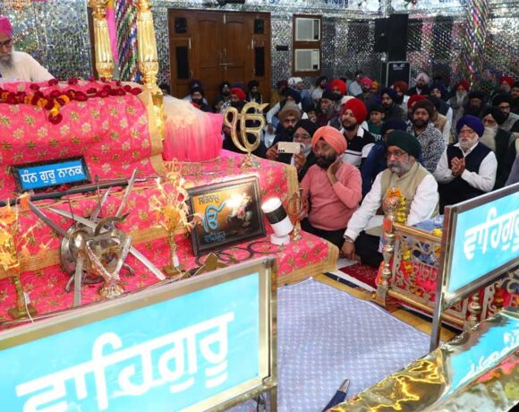लखनऊ में भव्य गुरमत समागम: हज़ारों श्रद्धालुओं ने लिया आध्यात्मिक रस