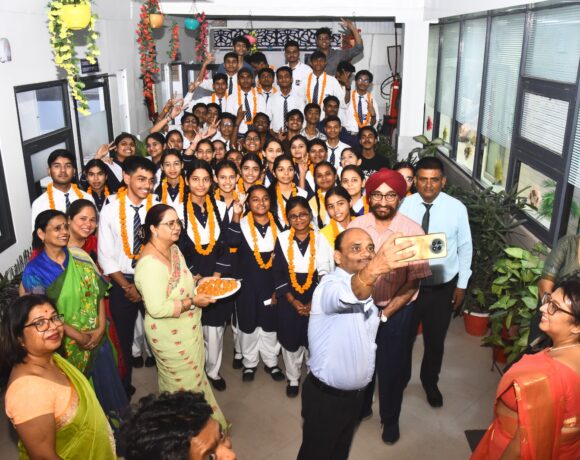 CBSE 10वीं में अवध कॉलेजिएट का शानदार प्रदर्शन, 100% रिजल्ट के साथ रचा इतिहास