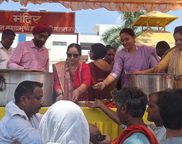 बड़े मंगल पर सरदार भगत सिंह विद्यालय में गूंजा सुंदरकांड पाठ, सेवा और भक्ति का दिया संदेश